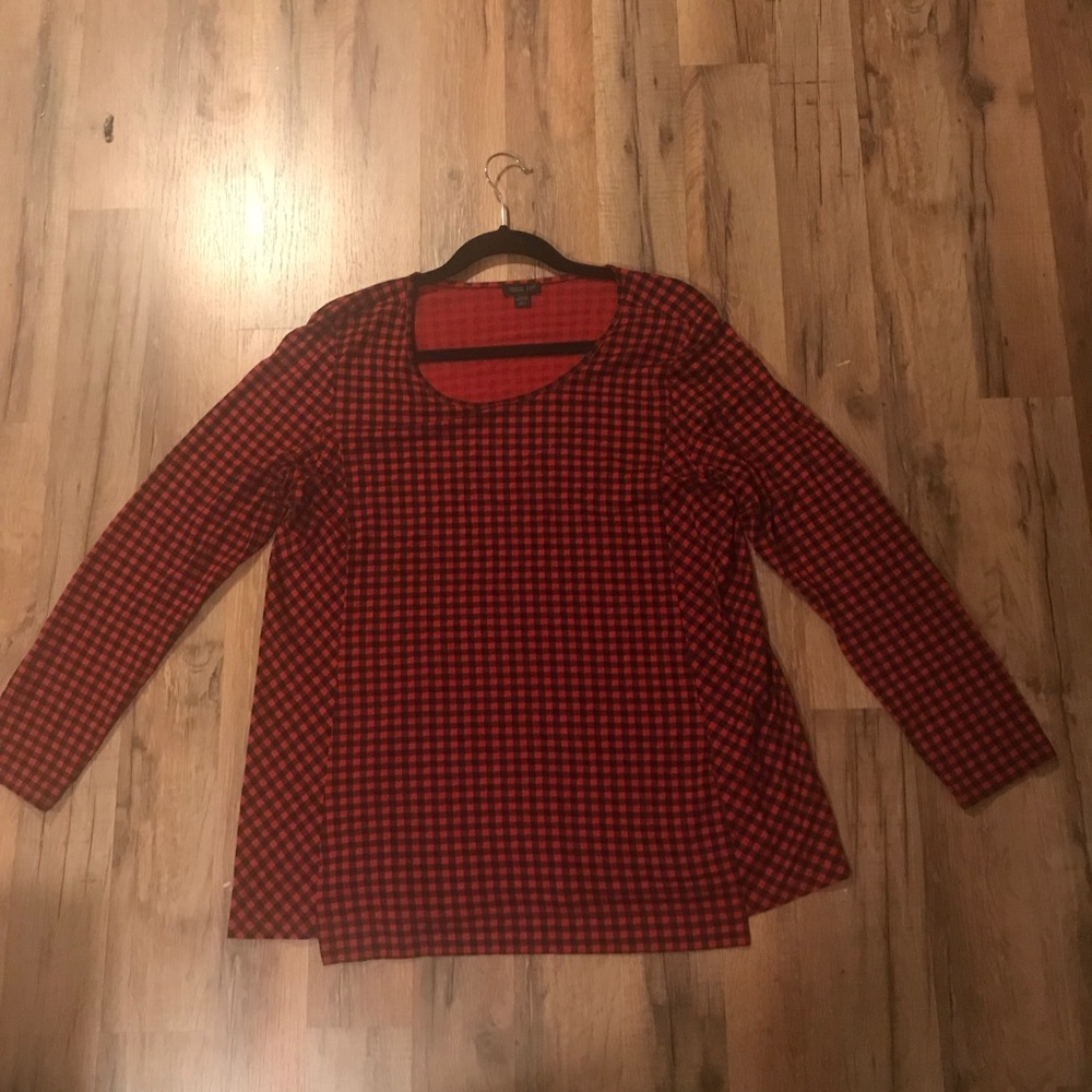 Woman’s long sleeve j- Jill light sweater